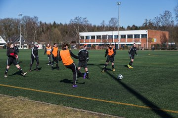 Bild 42 - B-Juniorinnen Halbfinale SVHU - Holstein Kiel : Ergebnis: 3:0